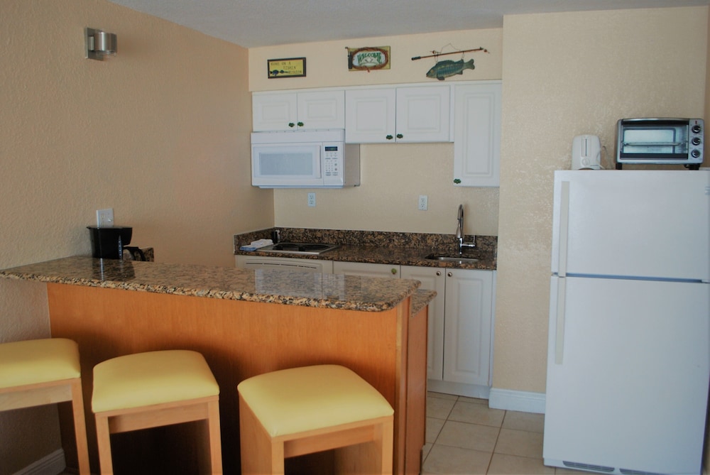 Gulf Front 2 Bed/2 Bath photo 3