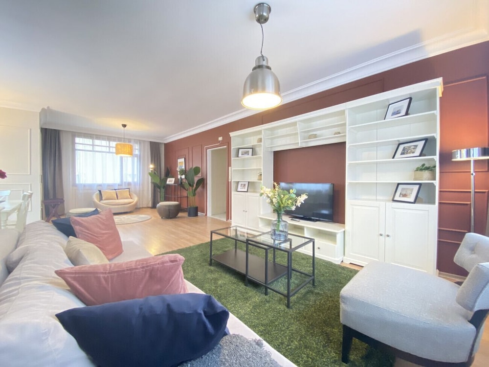 Apartment photo 1