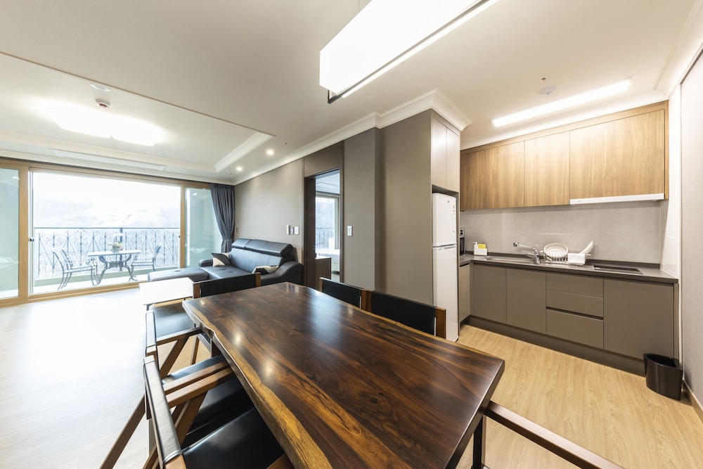 Royal Suite - Photo 7
