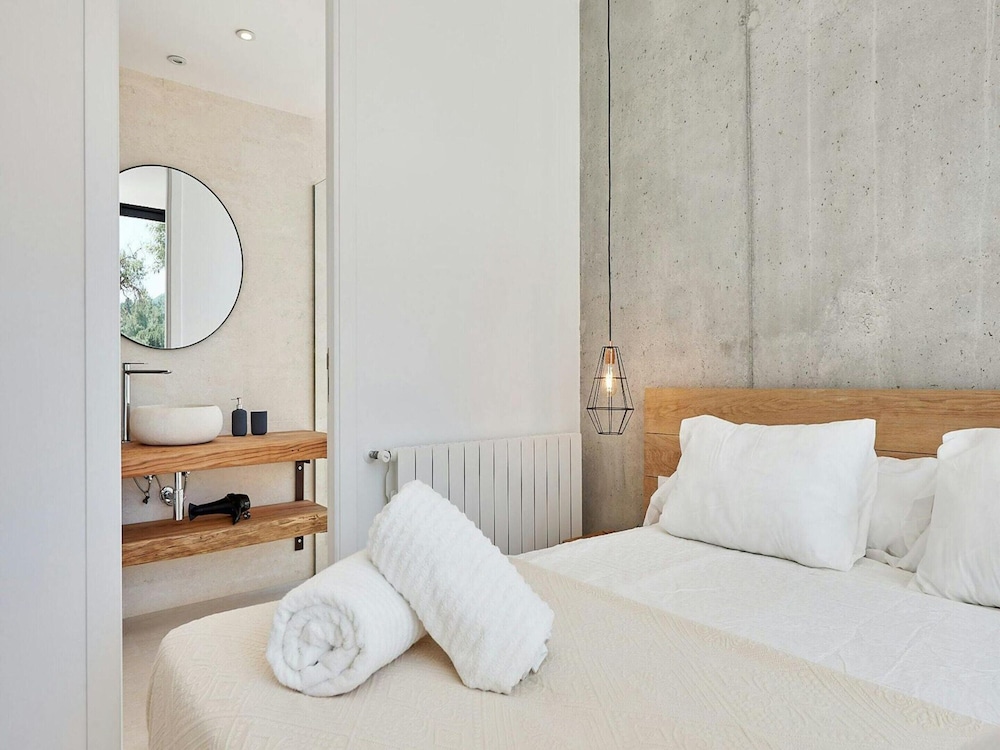Villa photo 3