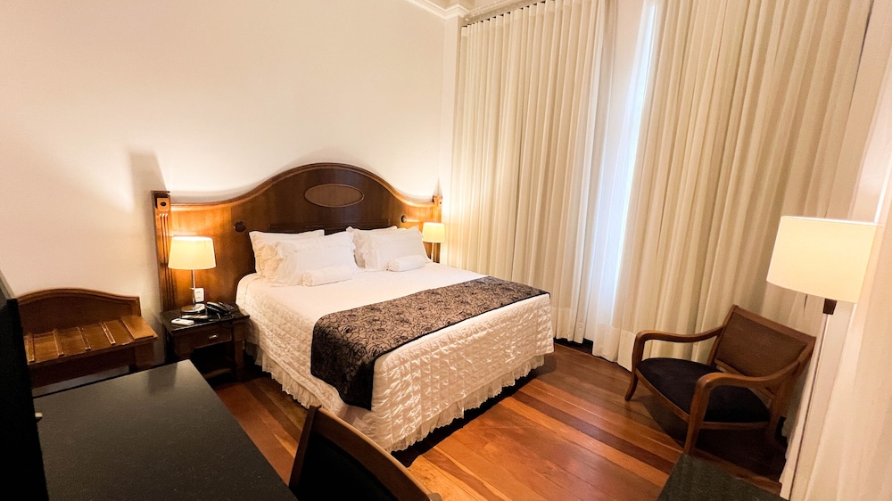 Superior Suite 111