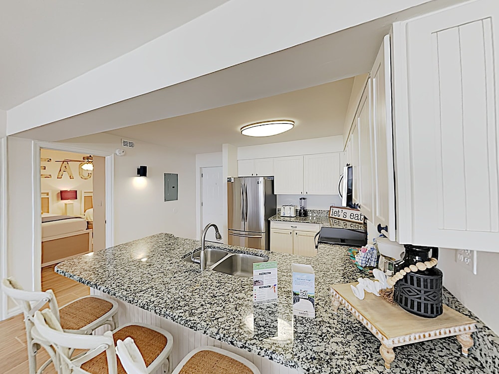 Condo, Multiple Beds, Balcony, Ocean View (#1714 - No Pets) photo 3