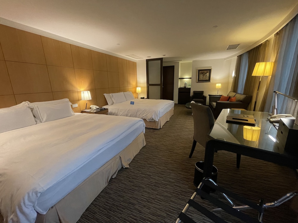 Deluxe Quadruple Room photo 2