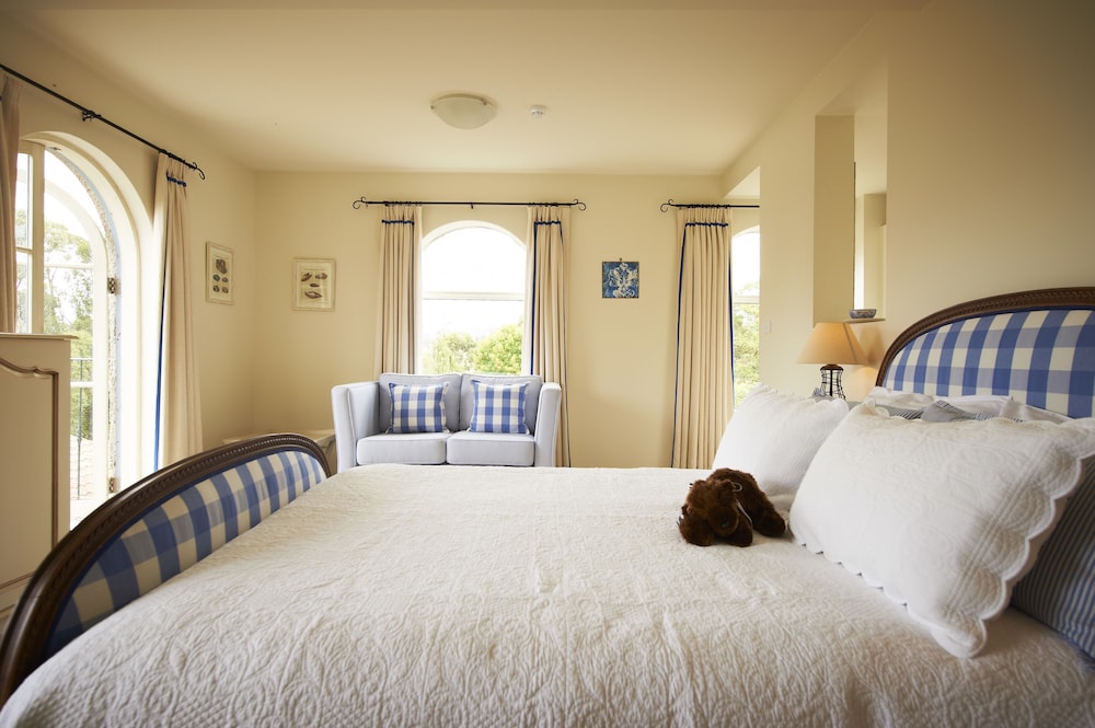 Deluxe Villa Suite - Water View photo 2