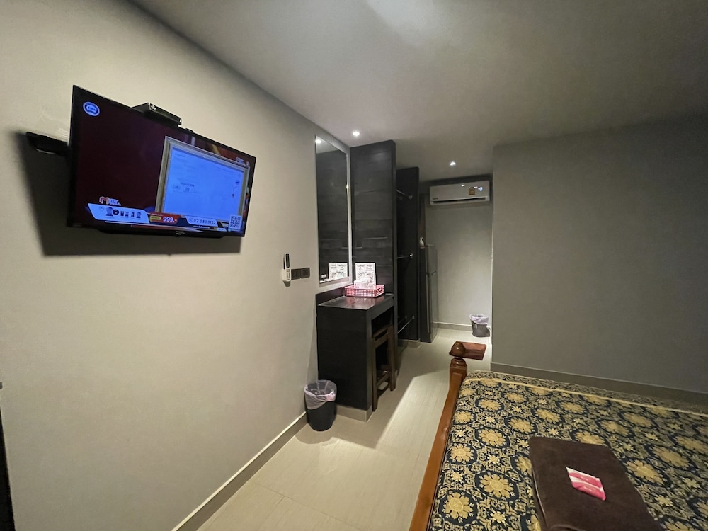Deluxe Double or Twin Room photo 3