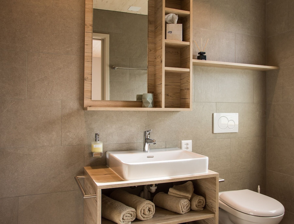 Standard Double or Twin Room - Photo 4