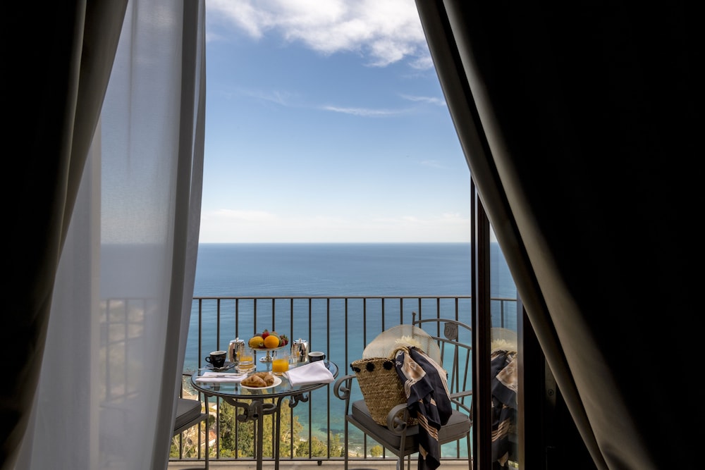Suite, Balcony, Sea View - Photo 3