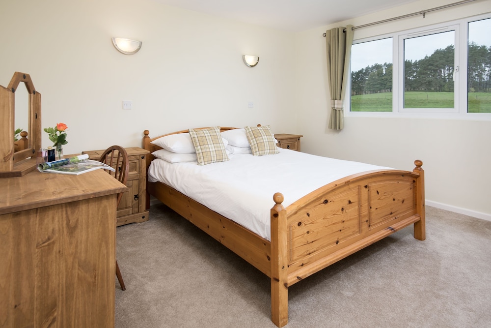 Cabin, 3 Bedrooms (Cheviot Lodge) photo 2