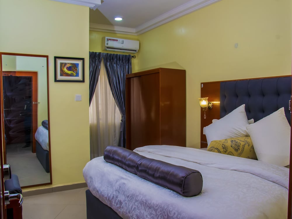 Superior Room, 1 Bedroom, Refrigerator, Executive Level photo 2