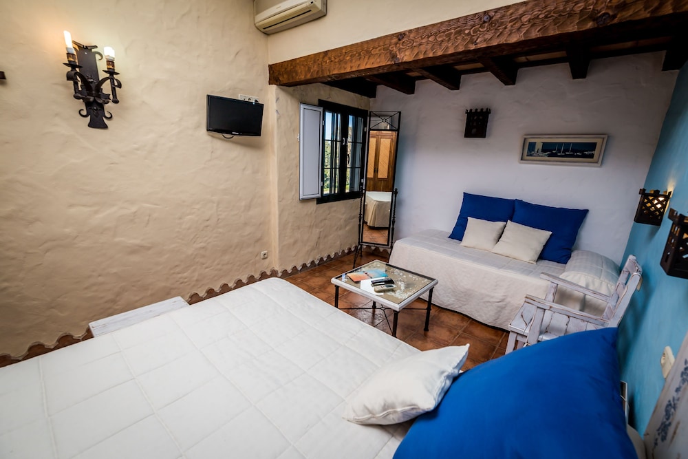 Triple Room photo 2