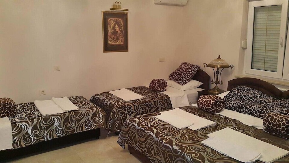 Quadruple Room photo 1