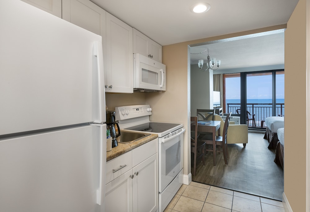Oceanfront Efficiency photo 3