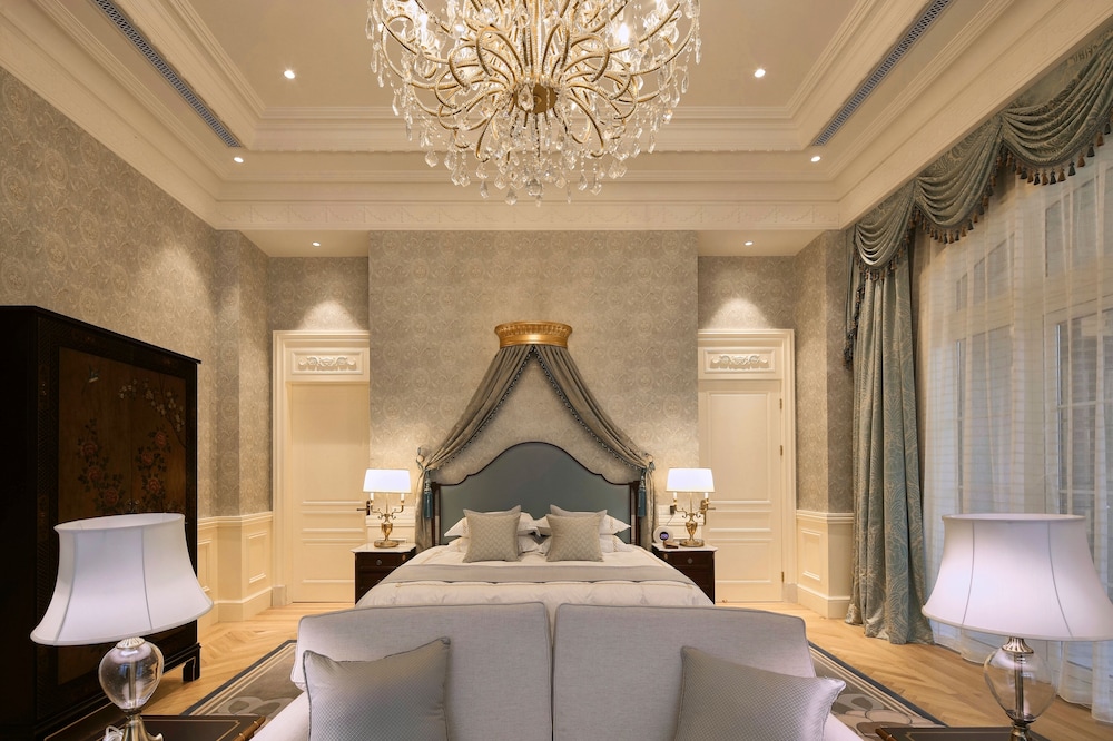 Premier Suite