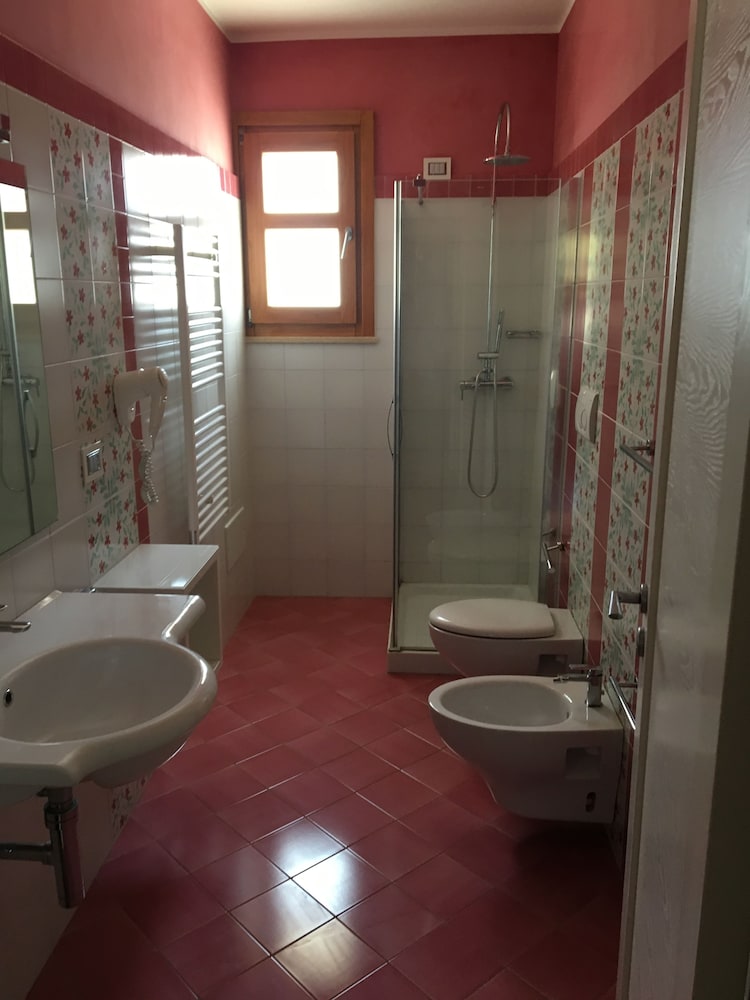 Suite, Balcony - Photo 9