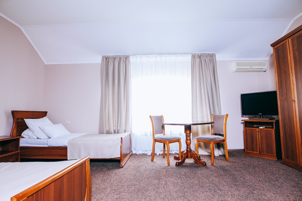 Standard Twin Room photo 2