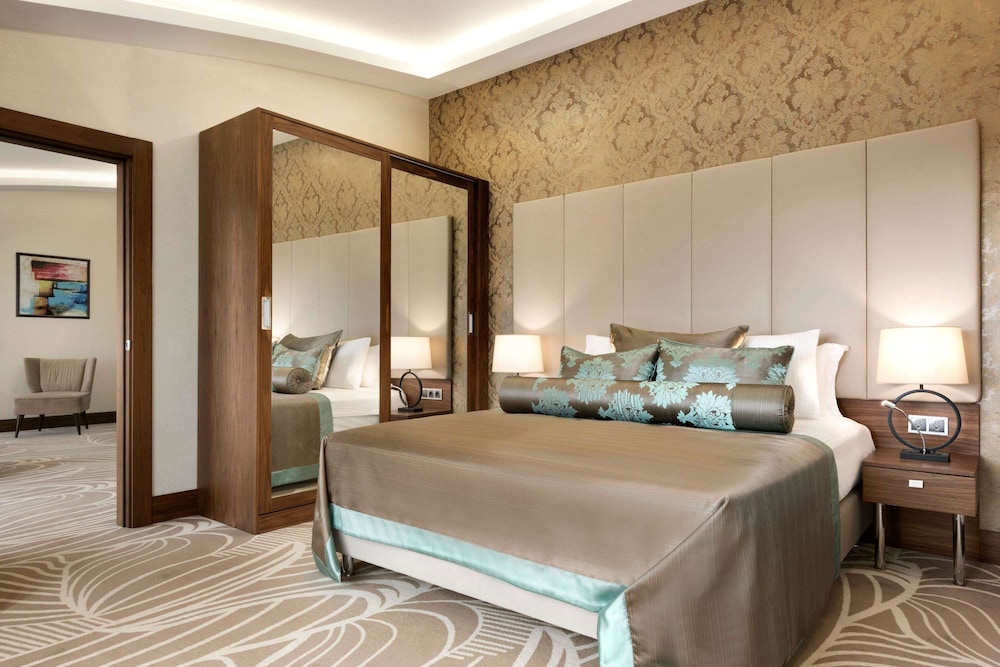 Family Room, 1 Queen Bed, Non Smoking