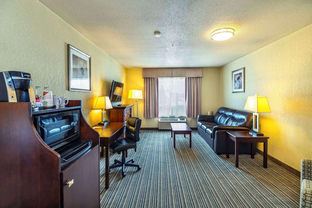 Junior Suite, 1 King Bed with Sofa bed, Non Smoking photo 2