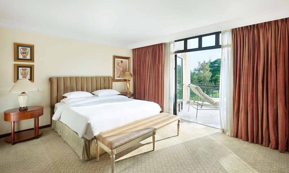 Regency, Suite, 1 King Bed