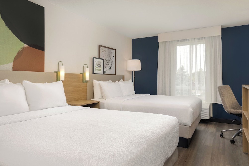 Room, 2 Queen Beds - Photo 1
