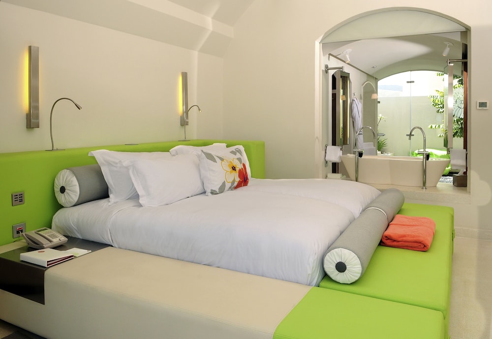 Suite, Multiple Beds, Terrace, Garden View (SO Suite -Sea Facing)