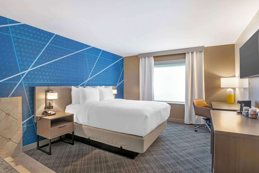 Standard Room, 1 Queen Bed photo 1