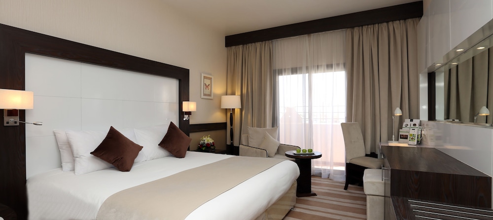Standard Twin Room (Pool View ) photo 3