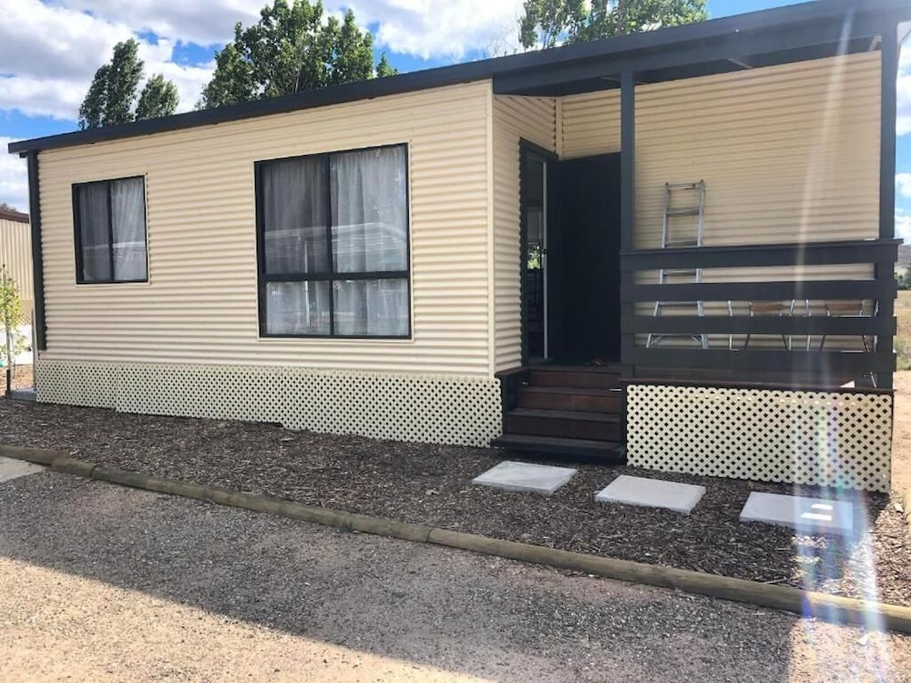 Deluxe Cabin photo 1