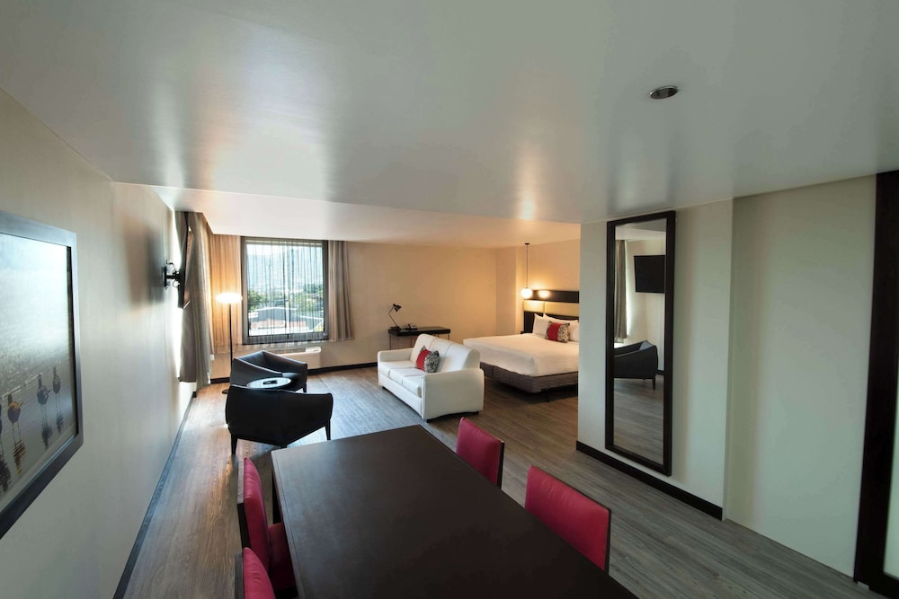 Suite, 1 Bedroom, Non Smoking photo 3