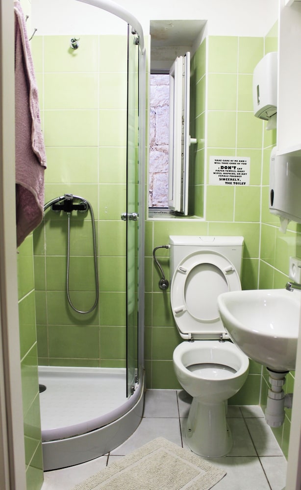 Apartment, 2 Bedrooms, Non Smoking, Private Bathroom - Photo 19