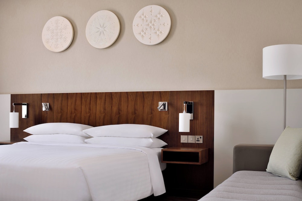 Junior Suite, 1 King Bed - Photo 1