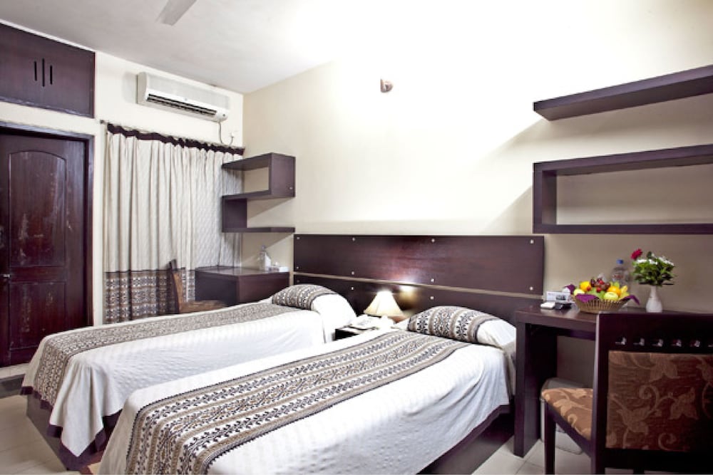 Standard Twin - 02 Single Separate Beds photo 1