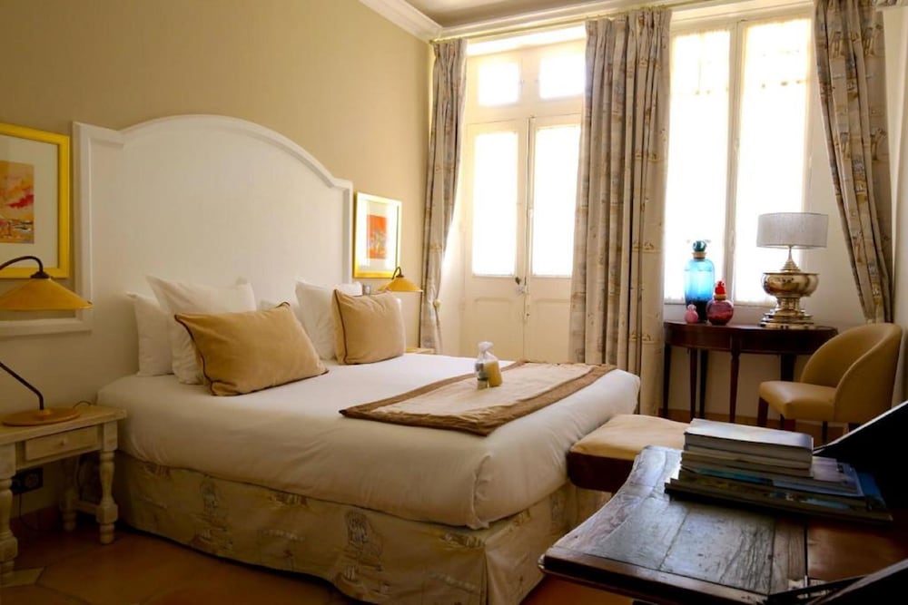 Room, Accessible photo 3