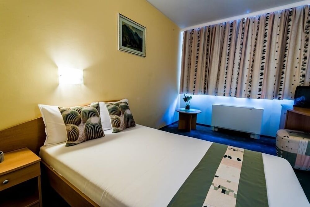Standard Double Room photo 1