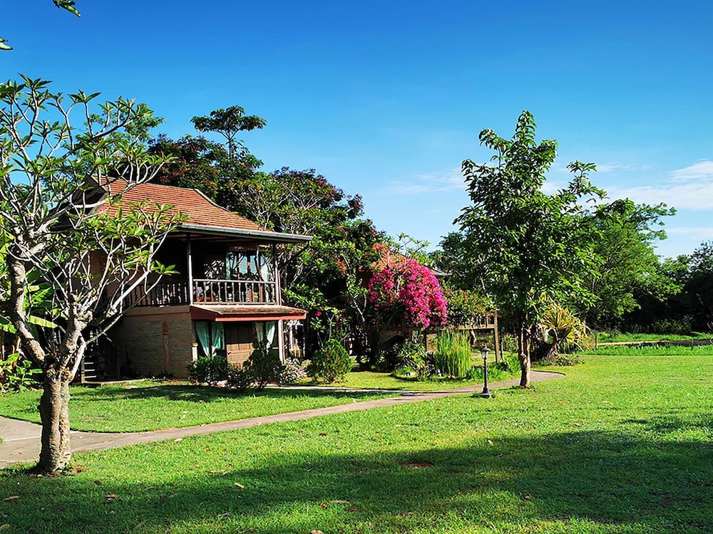 Superior Double or Twin Room, Garden View, Garden Area photo 2