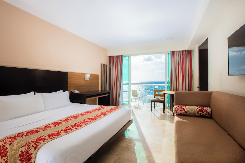 Krystal Club with Balcony Ocean View, King Bed - Photo 1