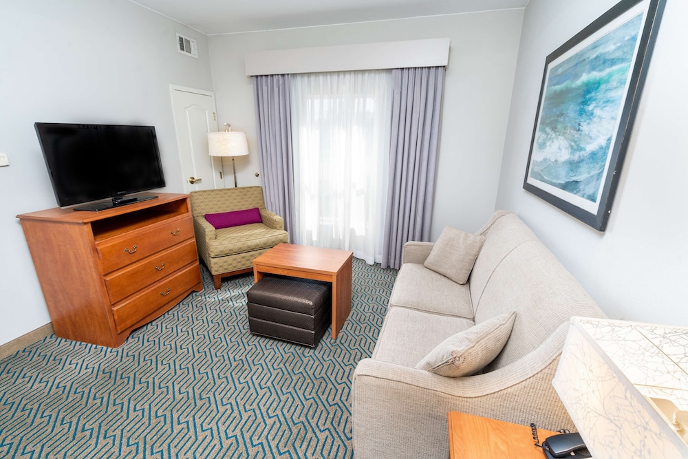 Suite, 2 Queen Beds, Accessible, Bathtub (Mobility & Hearing) - Photo 3