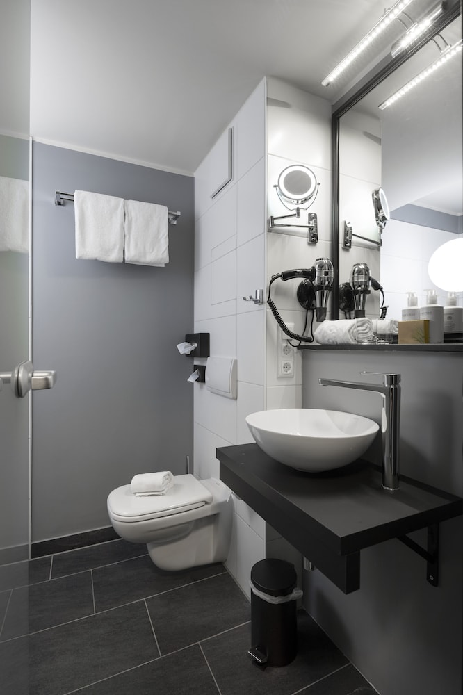 Business Twin Room photo 2