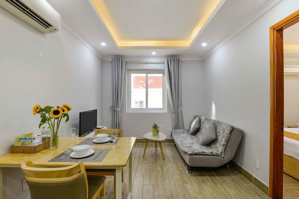 One Bedroom Apartment