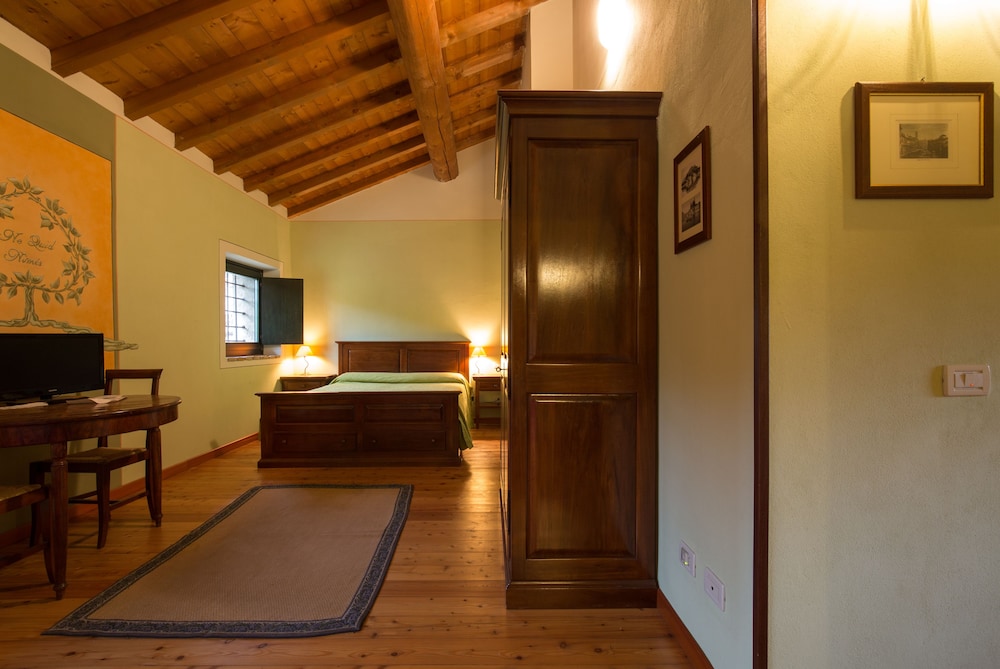 Comfort Quadruple Room, Garden View