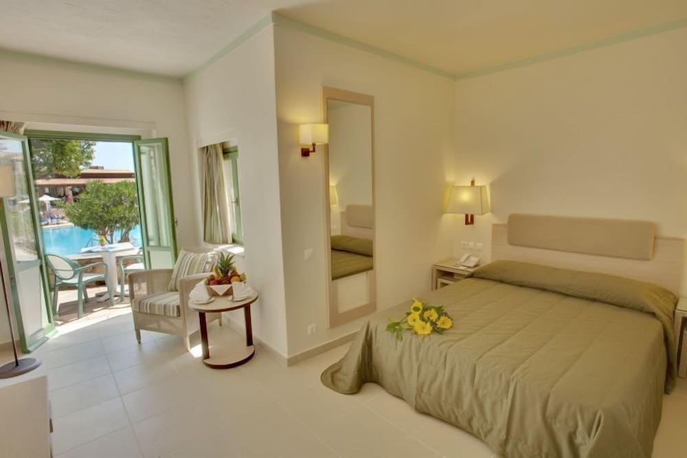 Standard Room, Garden View