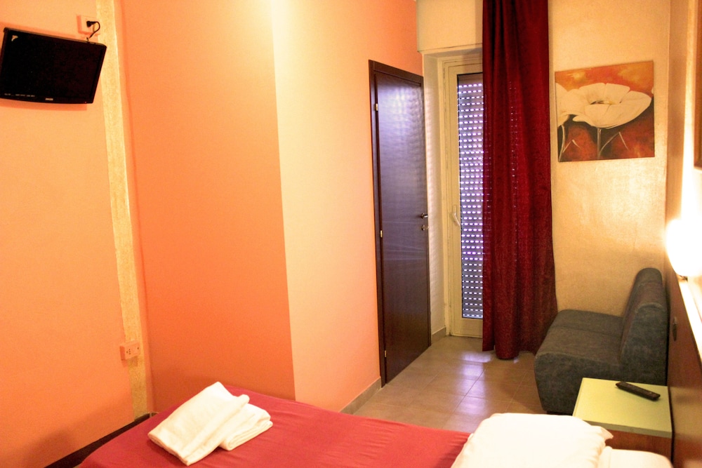 Standard Double or Twin Room, Private Bathroom