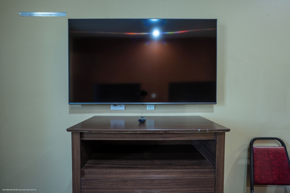 Comfort Single Room, 1 King Bed, Non Smoking, Air conditioning photo 3