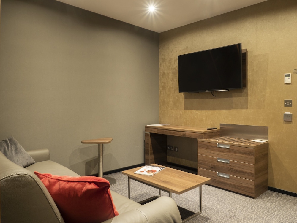 Premium Room, 1 King Bed, River View - Photo 1