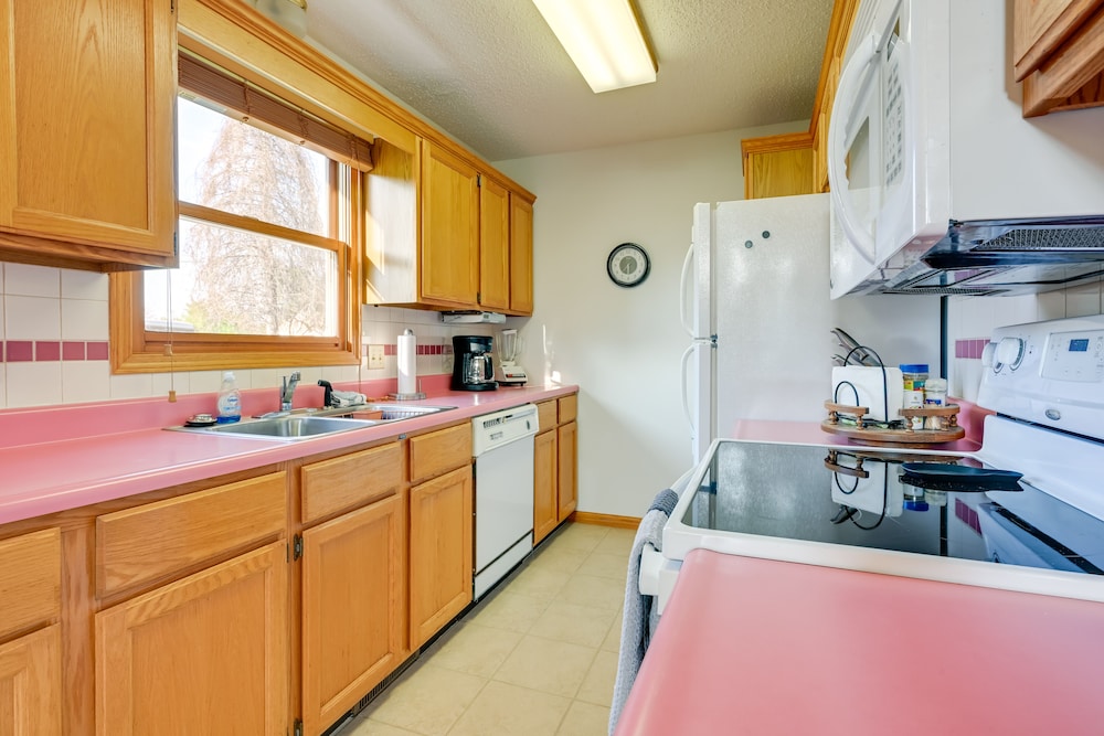 Cottage (2 Bedrooms) photo 2