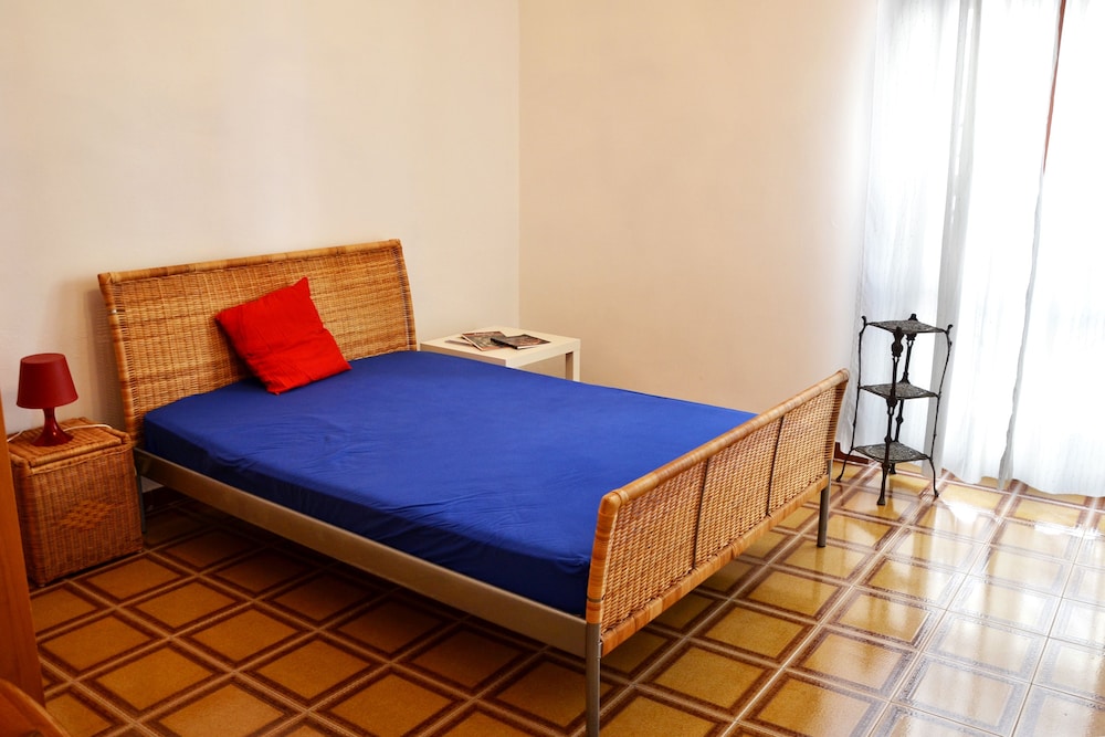 Apartment, 3 Bedrooms, 2 Bathrooms, City View photo 3