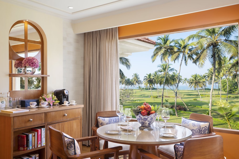Executive Suite, Sea View (Living Area) photo