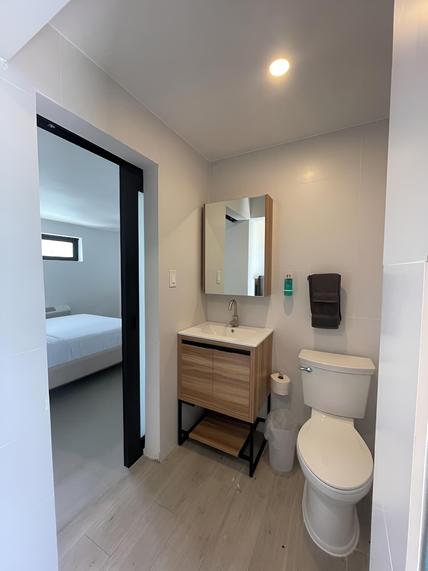 Standard Room, 1 Double Bed, Private Bathroom photo 2