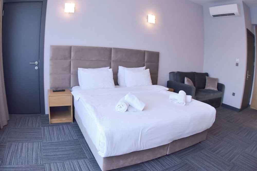 Grand Double Room, 1 Bedroom, Sea View photo 3