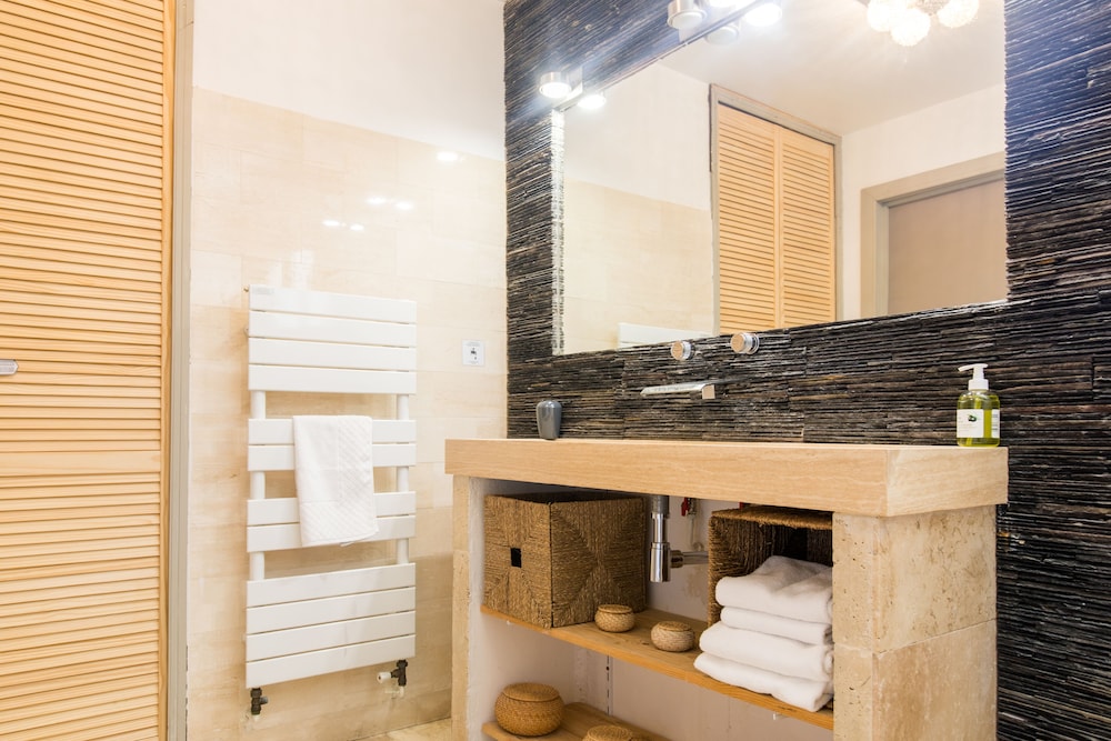 Luxury Suite, Ensuite, Garden View (Terrasse ombragée King) photo 3