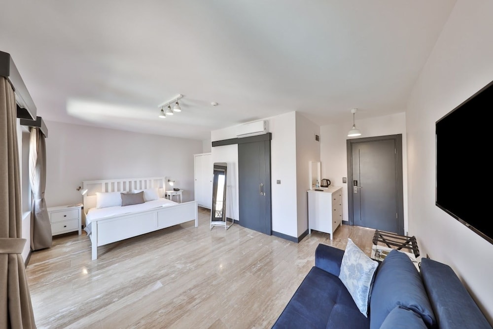 Junior Double Room Single Use, Balcony